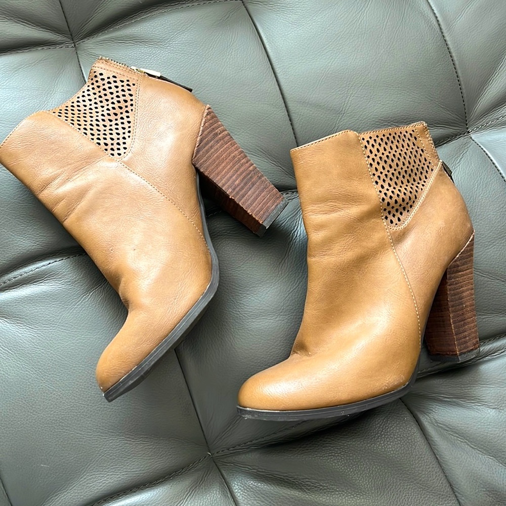 Beautiful boots. Wear them twice.